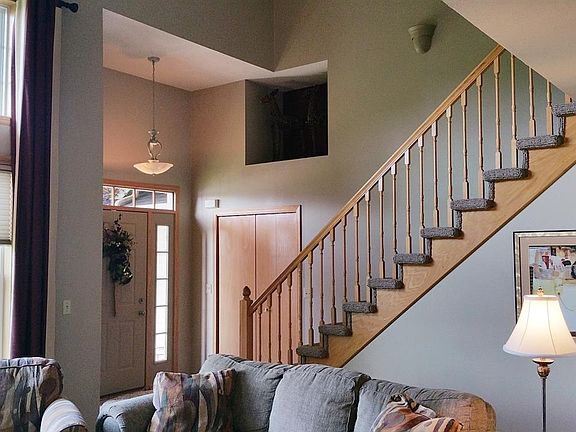 2nd image of 7337 Countryshire Ln