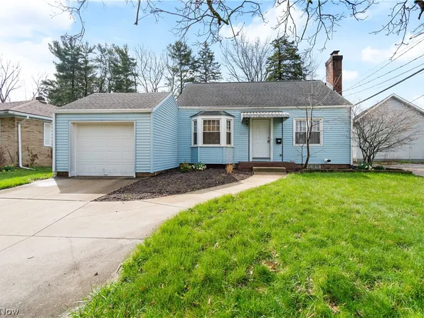 1722 39th St NW, Canton, OH 44709