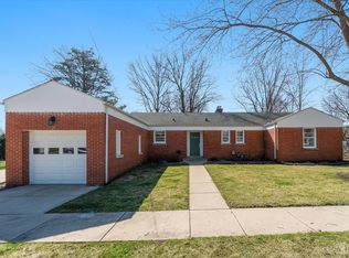 531 E McKinley St, Hinckley, IL 60520