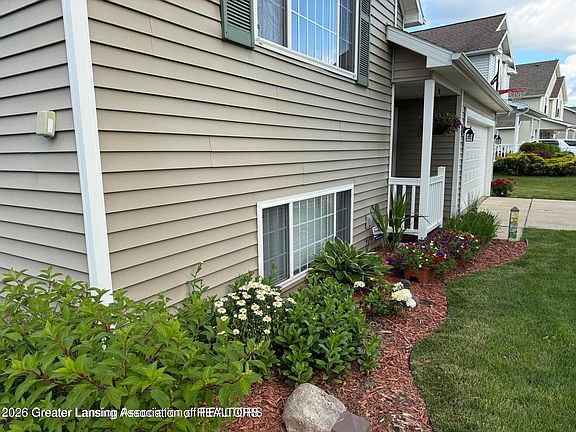 4th image of 412 Coventry Ln