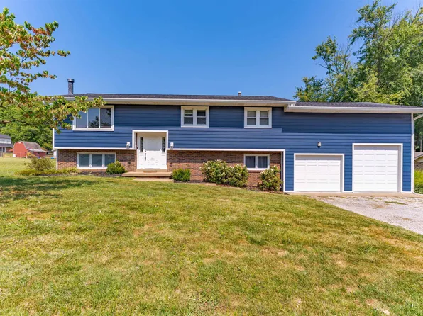 7388 Acorn Dr, Newburgh, IN 47630