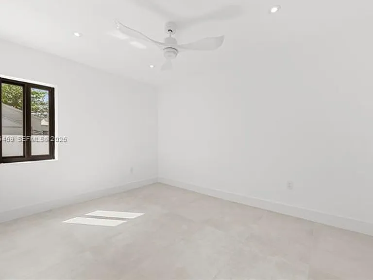 8246 NE 2nd Ct — Photo 25