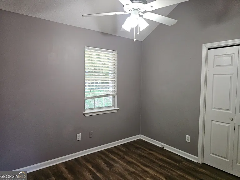 218 Preston Cir — Photo 42