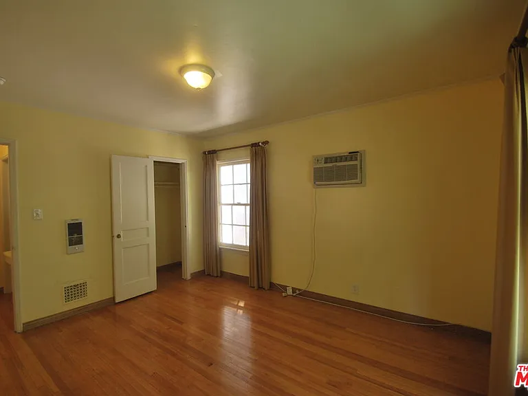 325 N Palm Dr #E — Photo 11
