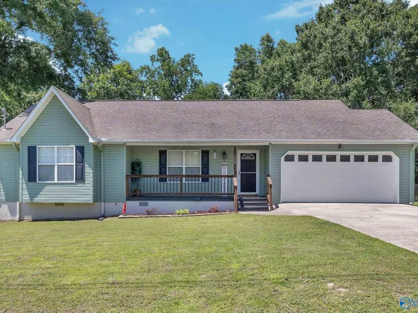 130 Childmark Dr, Albertville, AL 35950