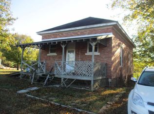 13126 Dover Hill Rd, Loogootee, IN 47553