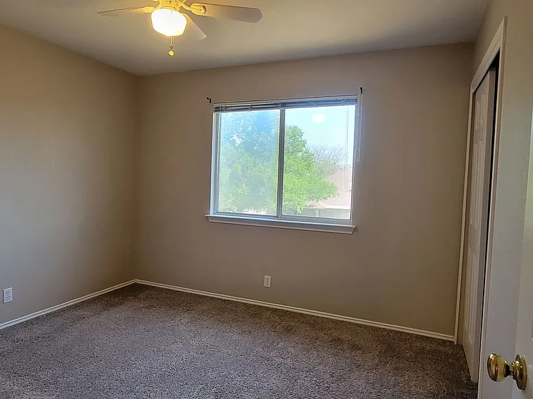 730 Blair Ave — Photo 12