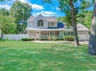 94 Old Selden Stage Rd, Selden, NY 11784