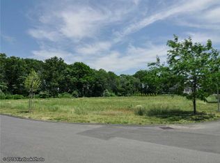 22 Palmer River Rd, Seekonk, MA 02771