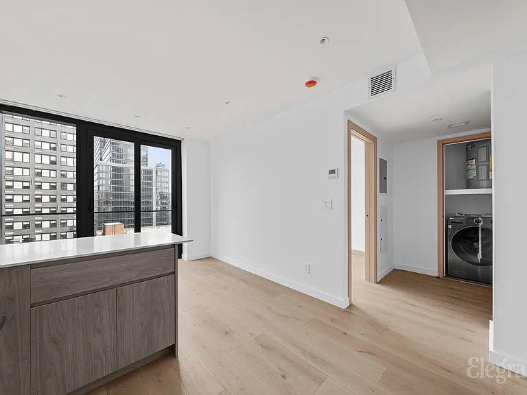 42-62 Hunter St #9B — Photo 5