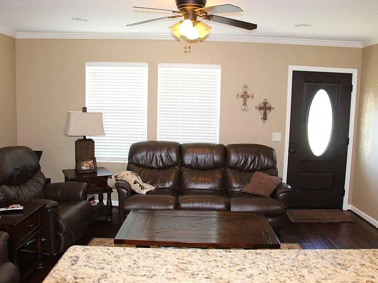 121 Mackeral St — Photo 3
