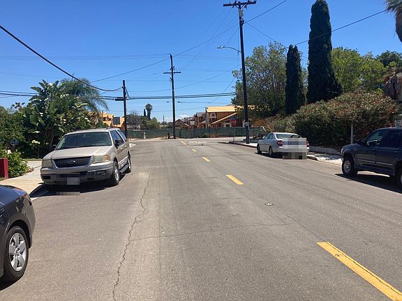 4th image of 1330 Arroyo Ave
