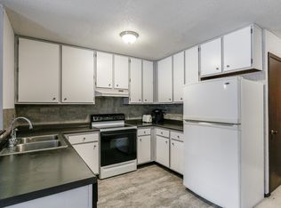 3870 Upper 75th St E, Inver Grove Heights, MN 55076