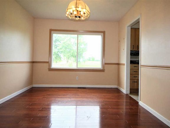 5th image of 6122 Snow Hill Dr