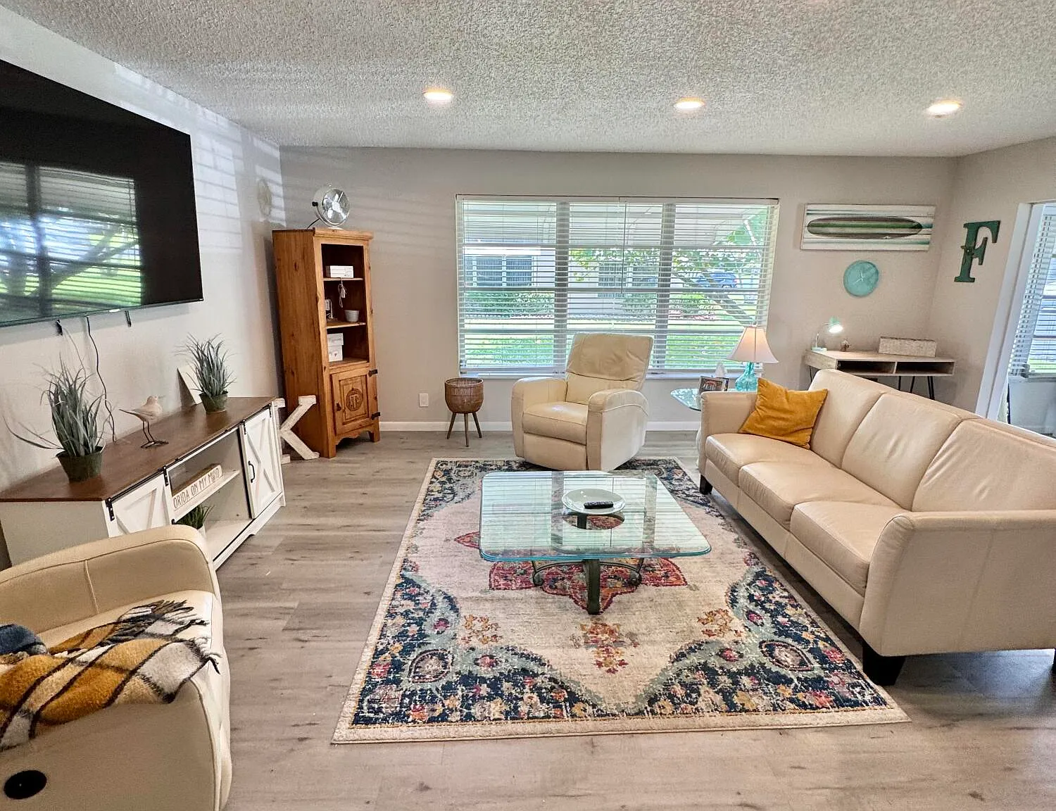 2 bed, 2.0 bath, 1137 sqft, $2,750 — Photo 2