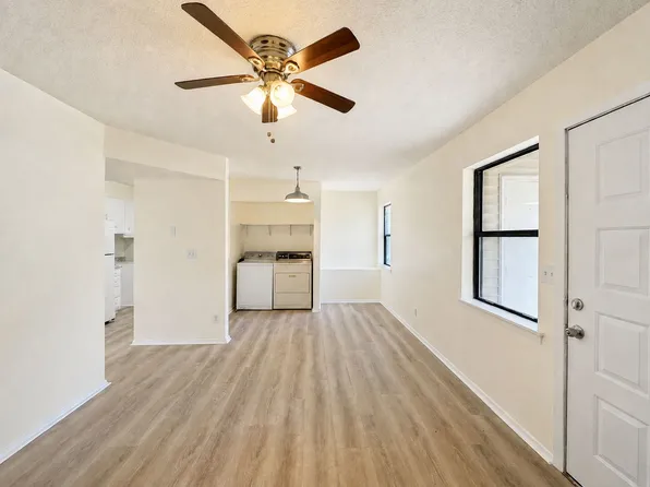 Apartment Close to Lyon College