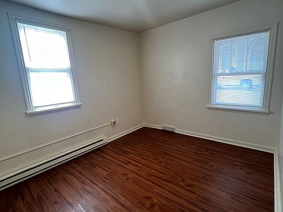 3rd image of 125-131 N West St #F8e031209