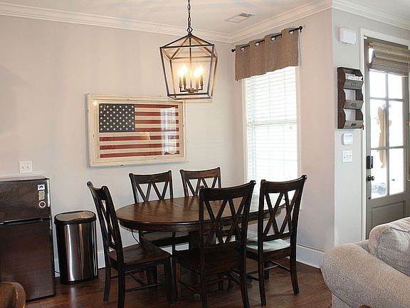 5th image of 102 Farm View Dr #204