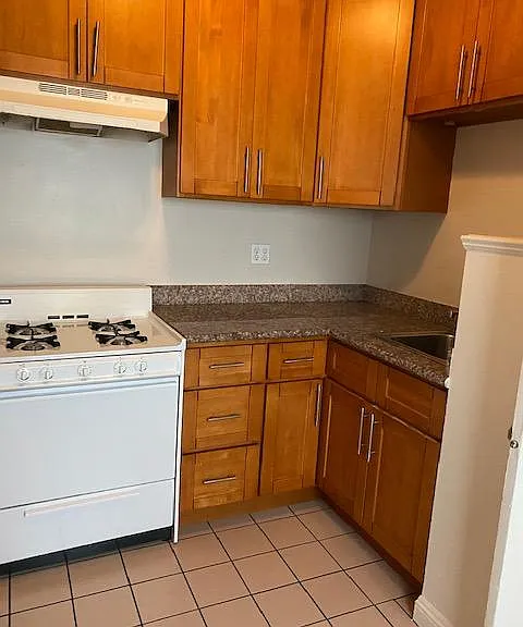 1760 Walnut St #106 — Photo 3