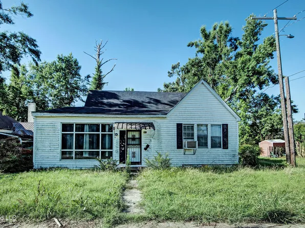 504 E 1st St, Belzoni, MS 39038