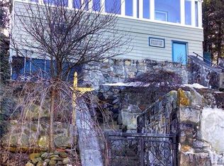 54 Grove St, North Tarrytown, NY