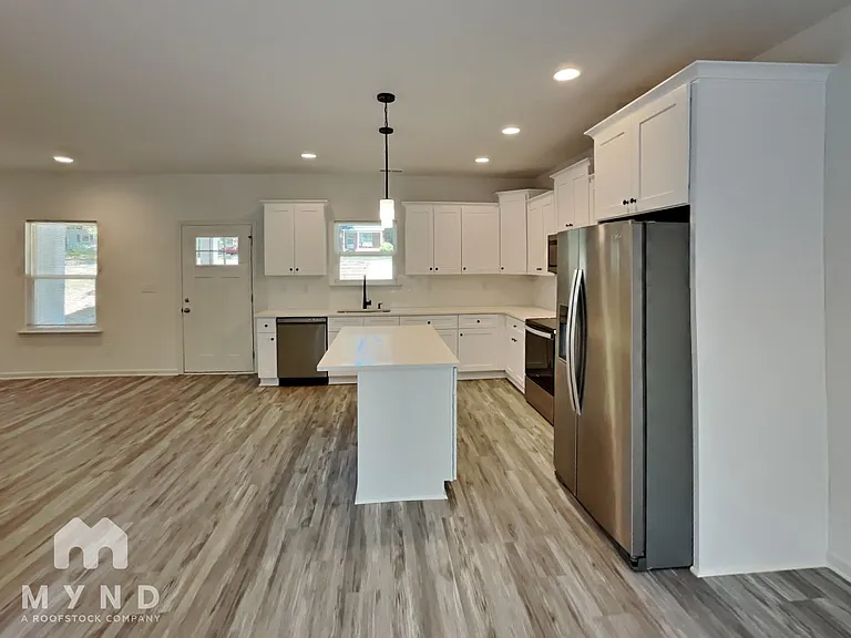 8019 Pleasant Grove Rd — Photo 5