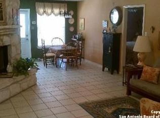 208 View Point Dr W, Boerne, TX 78006