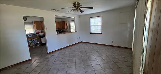 Building Photo - 601 Huntlee Dr