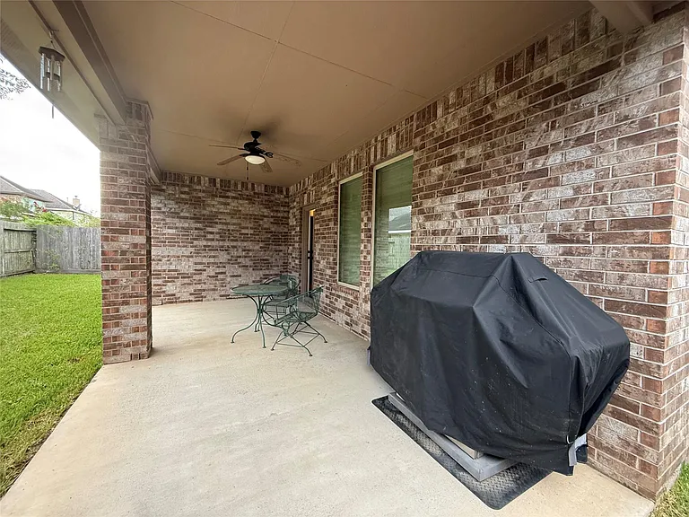 24311 Piazza Dr — Photo 24