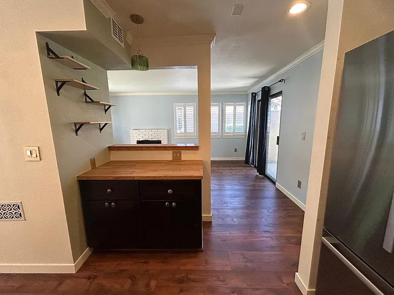 1228 W Roseburg Ave #A — Photo 6