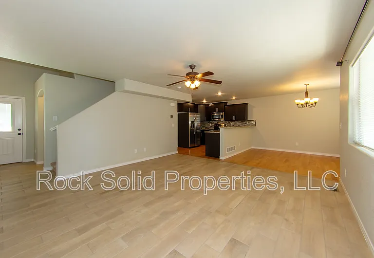1031 Old Town Ln #1 — Photo 10