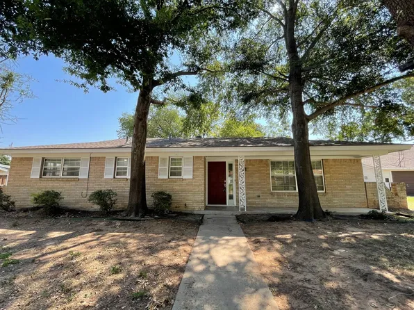 218 Priddy Ln, Fort Worth, TX 76114