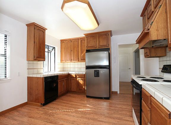 4th image of 15046 Joanne Ave