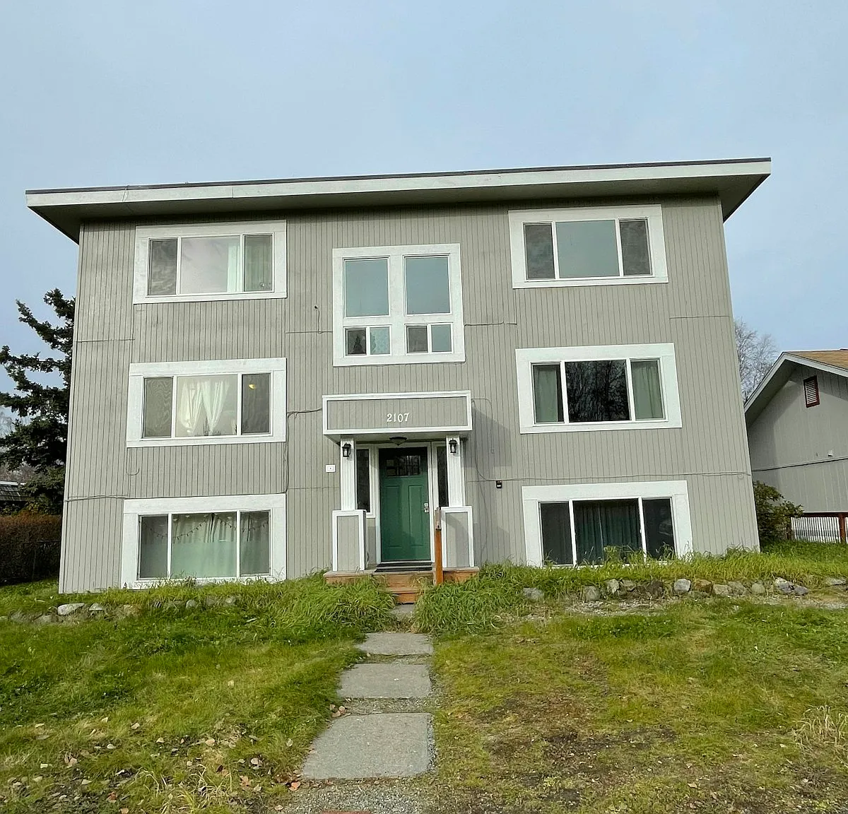 2107 Jefferson Avenue, Unit 2 — Photo 2