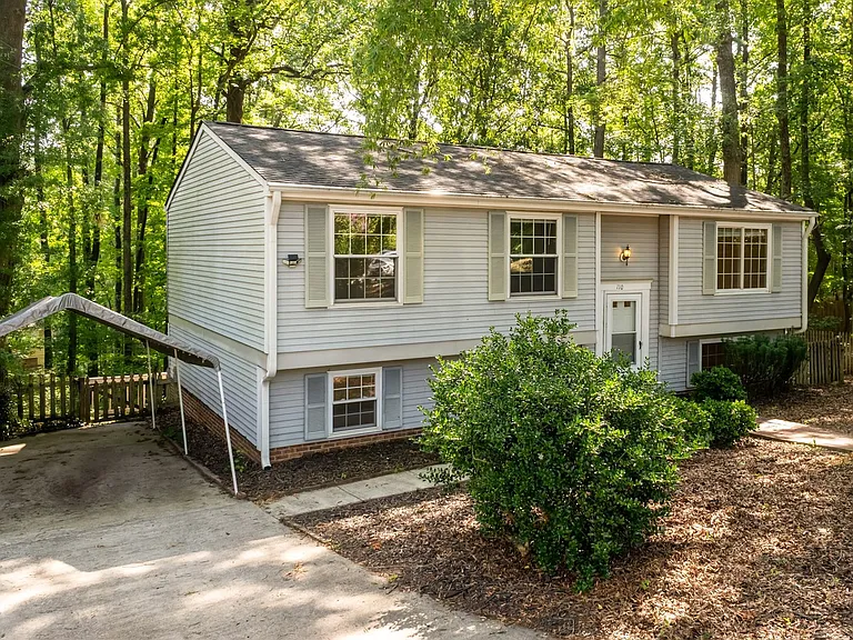 110 Smokehouse Ln — Photo 3