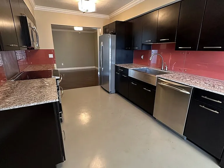 245 N Vine St #901 — Photo 34