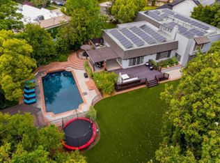 17330 Cumpston St, Encino, CA 91316