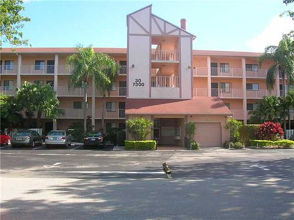2nd image of 7300 Amberly Ln APT 204