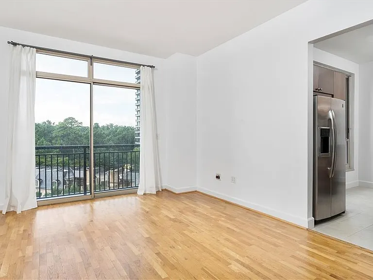 2626 Peachtree Rd NW #1008 — Photo 24