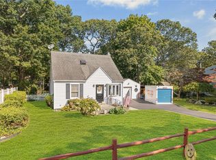 35 Ozark St, Ronkonkoma, NY 11779