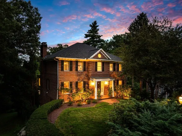 373 Whitford Street, Manchester, NH 03104