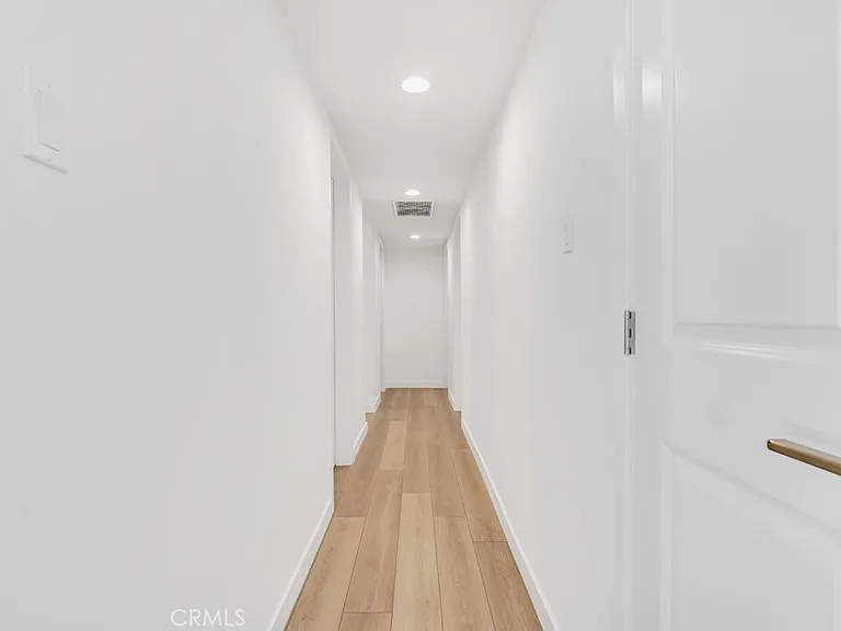 6650 Jumilla Ave — Photo 13