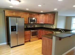 63 Hartshorn Way, Manchester, NH 03109