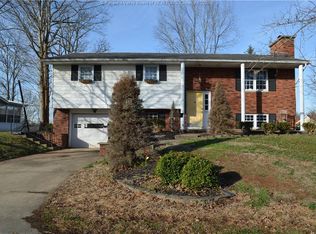 320 Edgewood Cir, Ripley, WV 25271