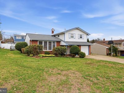123 Pocasset Rd, Philadelphia, PA, 19115