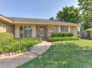 7137 Woodridge Ave, Oklahoma City, OK 73132