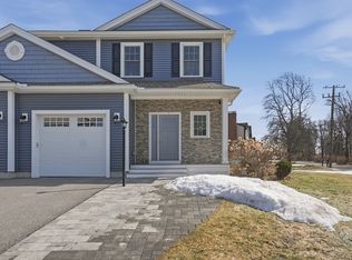 1 Garvey Rd #1, Woburn, MA 01801