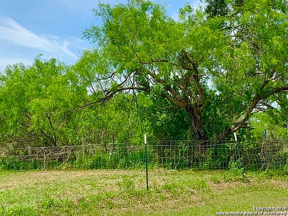 5th image of 150 Country View Dr