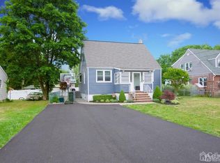 304 Buckelew Ave, Monroe Township, NJ 08831