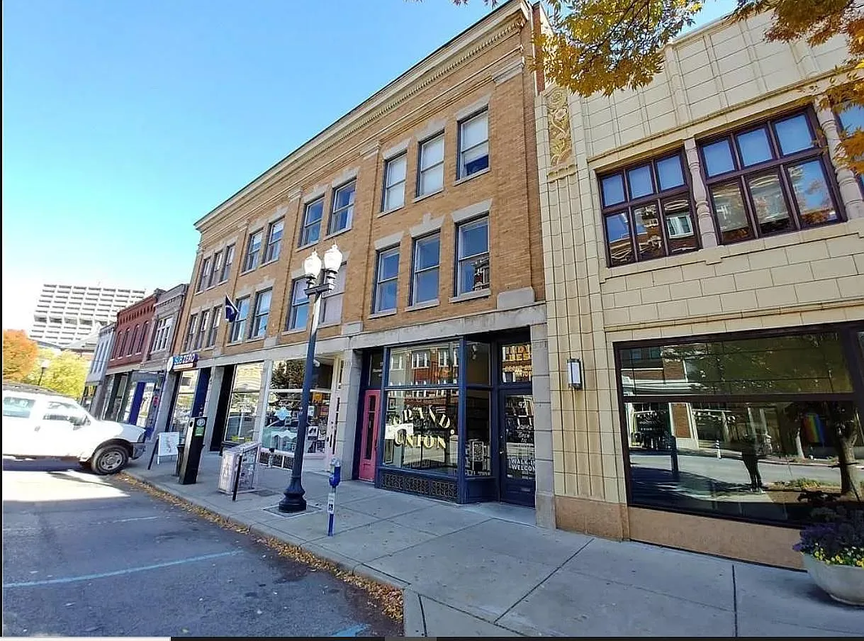 1 bed, 1000 sqft, $1,500 — Photo 1